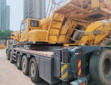 XCMG Official 130 Ton Used Hydraulic Mobile Crane Truck Crane XCT130L8 Boom Truck for Sale